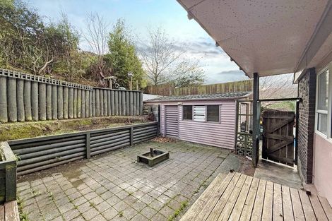 Photo of property in 4 Naseby Grove, Wainuiomata, Lower Hutt, 5014