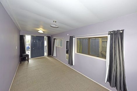 Photo of property in 2/49 Tedder Avenue, North New Brighton, Christchurch, 8083