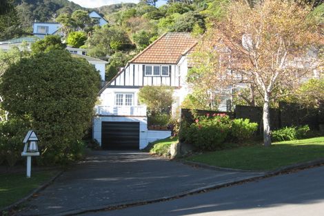 Photo of property in 1 Marama Terrace, Eastbourne, Lower Hutt, 5013