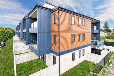 Photo of property in 206/8 Gray Avenue, Mangere East, Auckland, 2024