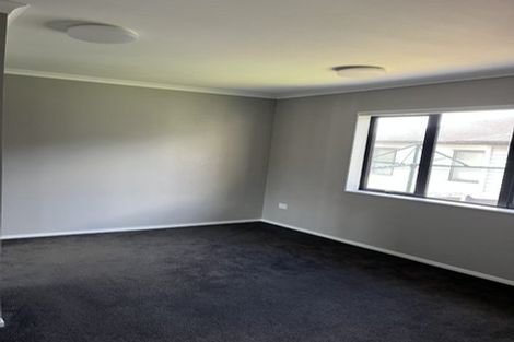 Photo of property in 5 Korihi Drive, Swanson, Auckland, 0614