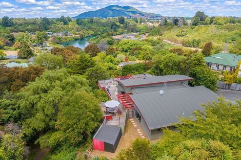 Photo of property in 1/2 Larchwood Grove, Rangatira Park, Taupo, 3330
