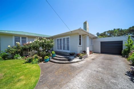 Photo of property in 48 Ramanui Avenue, Hawera, 4610