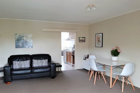 Photo of property in 3/2 Burdendale Grove, Churton Park, Wellington, 6037