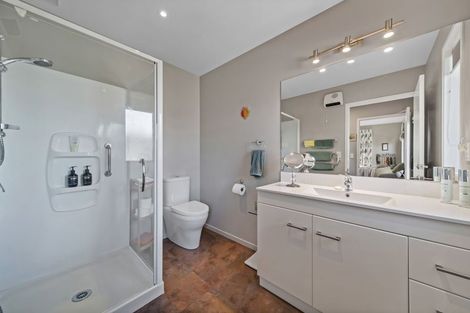 Photo of property in 16 Gilchrist Place, Kaiapoi, 7630