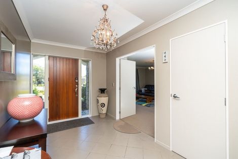 Photo of property in 15 Palliser Drive, Huntington, Hamilton, 3210