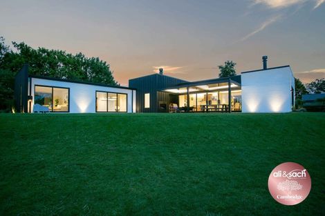 Photo of property in 1/45 Saint Kilda Road, Cambridge, 3434