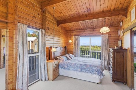 Photo of property in 365 Centaurus Road, Hillsborough, Christchurch, 8022