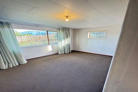 Photo of property in 66 Lavery Place, Sunnynook, Auckland, 0632