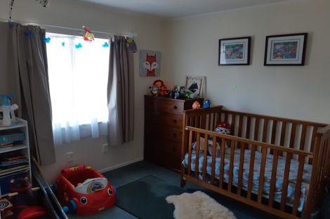 Photo of property in 1/20 Starforth Place, Henderson, Auckland, 0612