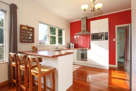 Photo of property in 124 Macfarlane Street, Hamilton East, Hamilton, 3216