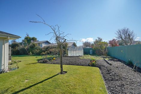 Photo of property in 2 Ward Place, Rangiora, 7400