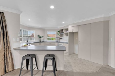 Photo of property in 18 Halcione Close, Flagstaff, Hamilton, 3210