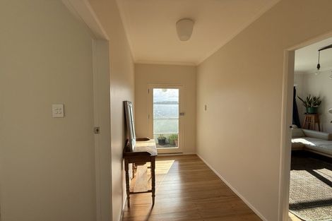 Photo of property in 143 Townsend Road, Miramar, Wellington, 6022