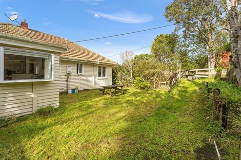 Photo of property in 16 Hursthouse Street, Vogeltown, New Plymouth, 4310