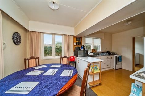 Photo of property in 39 Reid Avenue, Hawera, 4610