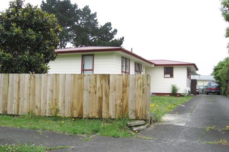 Photo of property in 35 Comet Crescent, Mangere, Auckland, 2022