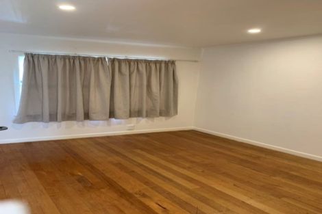 Photo of property in 9 Ballial Place, West Harbour, Auckland, 0618