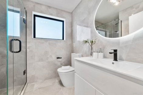 Photo of property in 19 Konoba Avenue, Kumeu, 0810