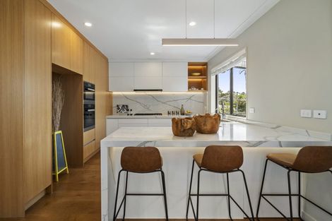 Photo of property in 17 Oak Bark Drive, Schnapper Rock, Auckland, 0632