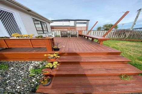 Photo of property in 33 Birdwood Avenue, Papatoetoe, Auckland, 2025
