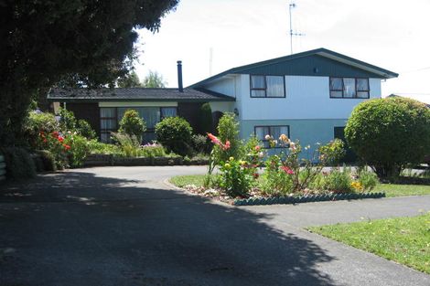 Photo of property in 13 Pirinoa Street, Feilding, 4702