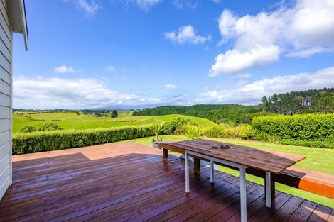 Photo of property in 200 Egmont Road, Hillsborough, New Plymouth, 4372