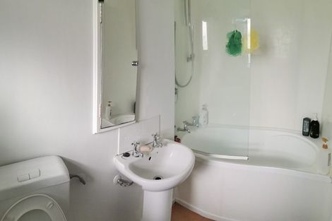 Photo of property in 52u8 Russell Terrace, Berhampore, Wellington, 6023