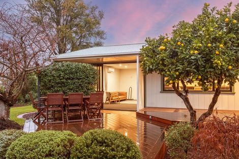 Photo of property in 6 Bannister Place, Ilam, Christchurch, 8053