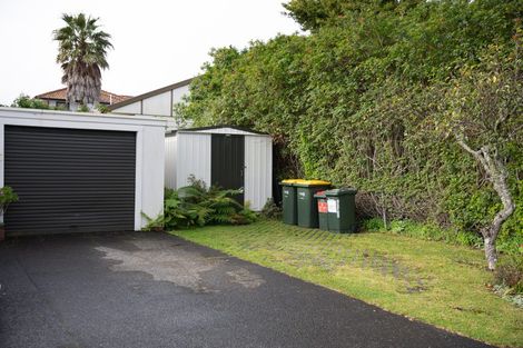 Photo of property in 23a/3 Eversleigh Road, Belmont, Auckland, 0622