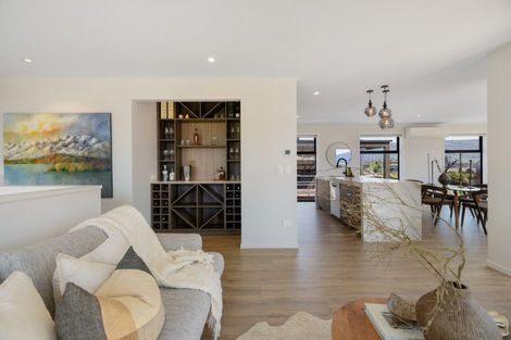 Photo of property in 34 Kirimoko Crescent, Wanaka, 9305