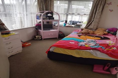 Photo of property in 36 Grove Road, Papakura, 2110