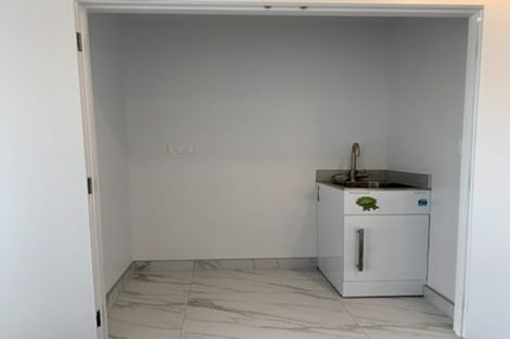 Photo of property in 1/3 Fairdale Place, Birkdale, Auckland, 0626