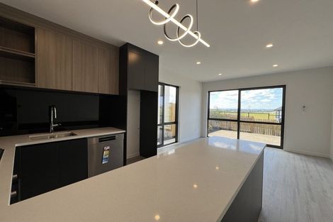 Photo of property in 24 Neretva Avenue, Massey, 0614