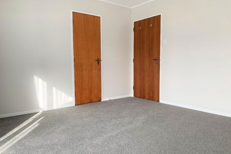 Photo of property in 30 Deller Grove, Silverstream, Upper Hutt, 5019