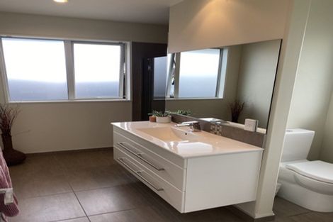 Photo of property in 52 Huntingdon Drive, Rangiora, 7400