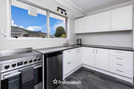 Photo of property in 15 Akron Grove, Totara Park, Upper Hutt, 5018