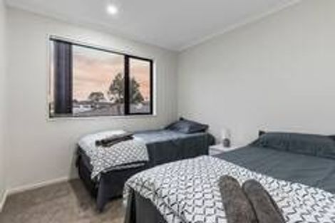 Photo of property in 18a Jupiter Street, Rosehill, Papakura, 2113