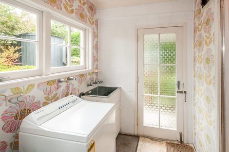 Photo of property in 1/209 Onewa Road, Birkenhead, Auckland, 0626