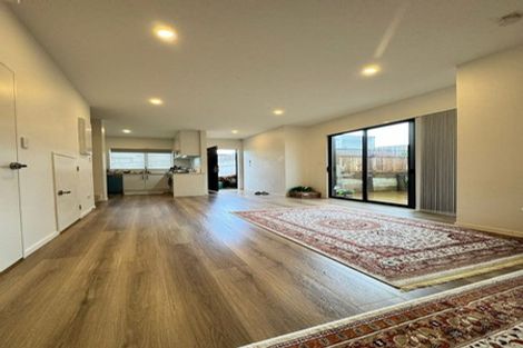 Photo of property in 9b Poruru Close, Papakura, 2110