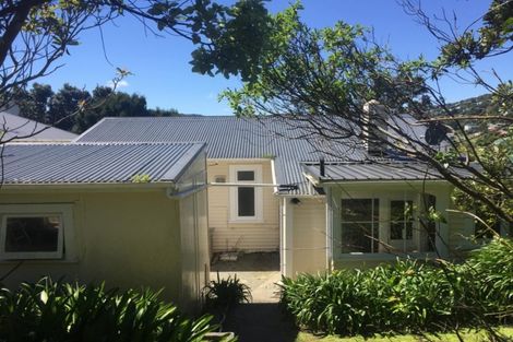 Photo of property in 11 Norfolk Street, Northland, Wellington, 6012