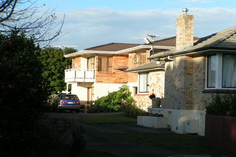 Photo of property in 1/5 Sydney Street, Hauraki, Auckland, 0622