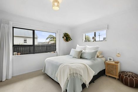 Photo of property in 172b Mangorei Road, Merrilands, New Plymouth, 4312