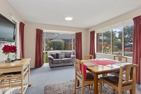 Photo of property in 27 Mataroa Place, Parklands, Christchurch, 8083