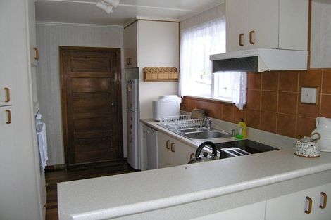 Photo of property in 27 Atiawa Crescent, Waiwhetu, Lower Hutt, 5010