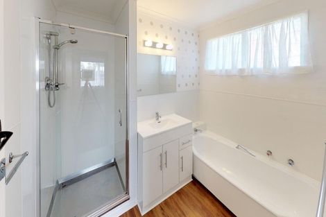 Photo of property in 7 Chilton Grove, Hokowhitu, Palmerston North, 4410