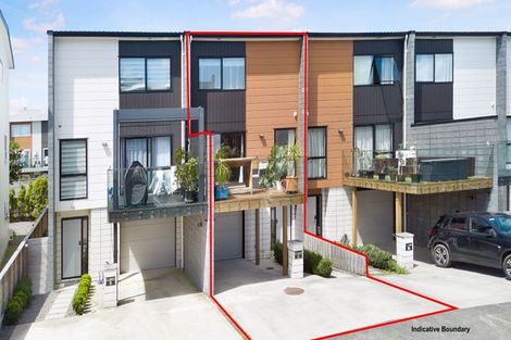 Photo of property in 8 Meritage Lane, Te Atatu South, Auckland, 0610