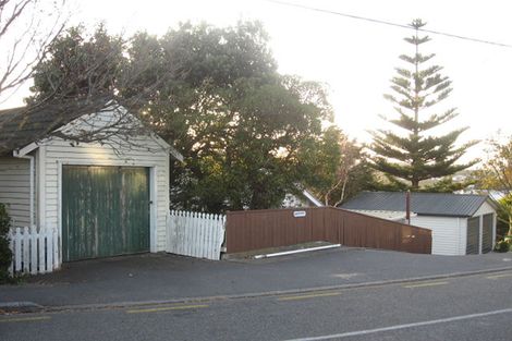 Photo of property in 173 Seatoun Heights Road, Miramar, Wellington, 6022