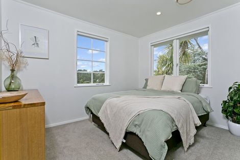 Photo of property in 69 Park Hill Road, Birkenhead, Auckland, 0626