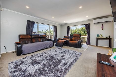 Photo of property in 12 Prado Drive, Pukekohe, 2120